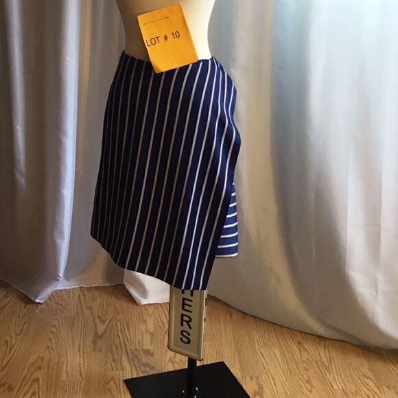 NWOT BANANA REPUBLIC striped skirt in size 6 - Picture 1 of 8